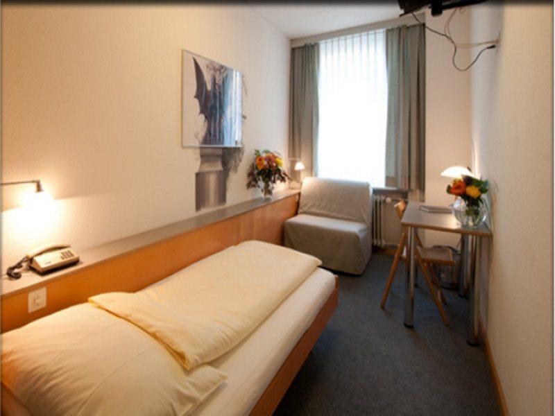 בזל Hotel Muenchnerhof מראה חיצוני תמונה